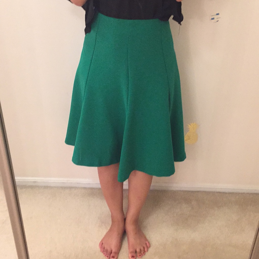 Green Unbalanced Length Skirt Xs